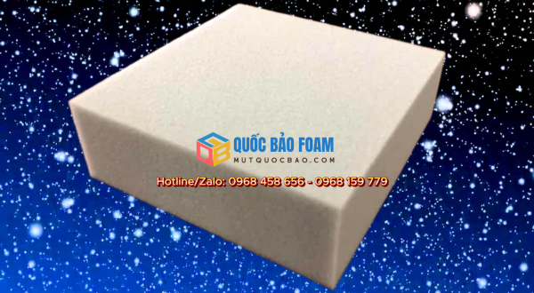 MÚT FOAM SOFA